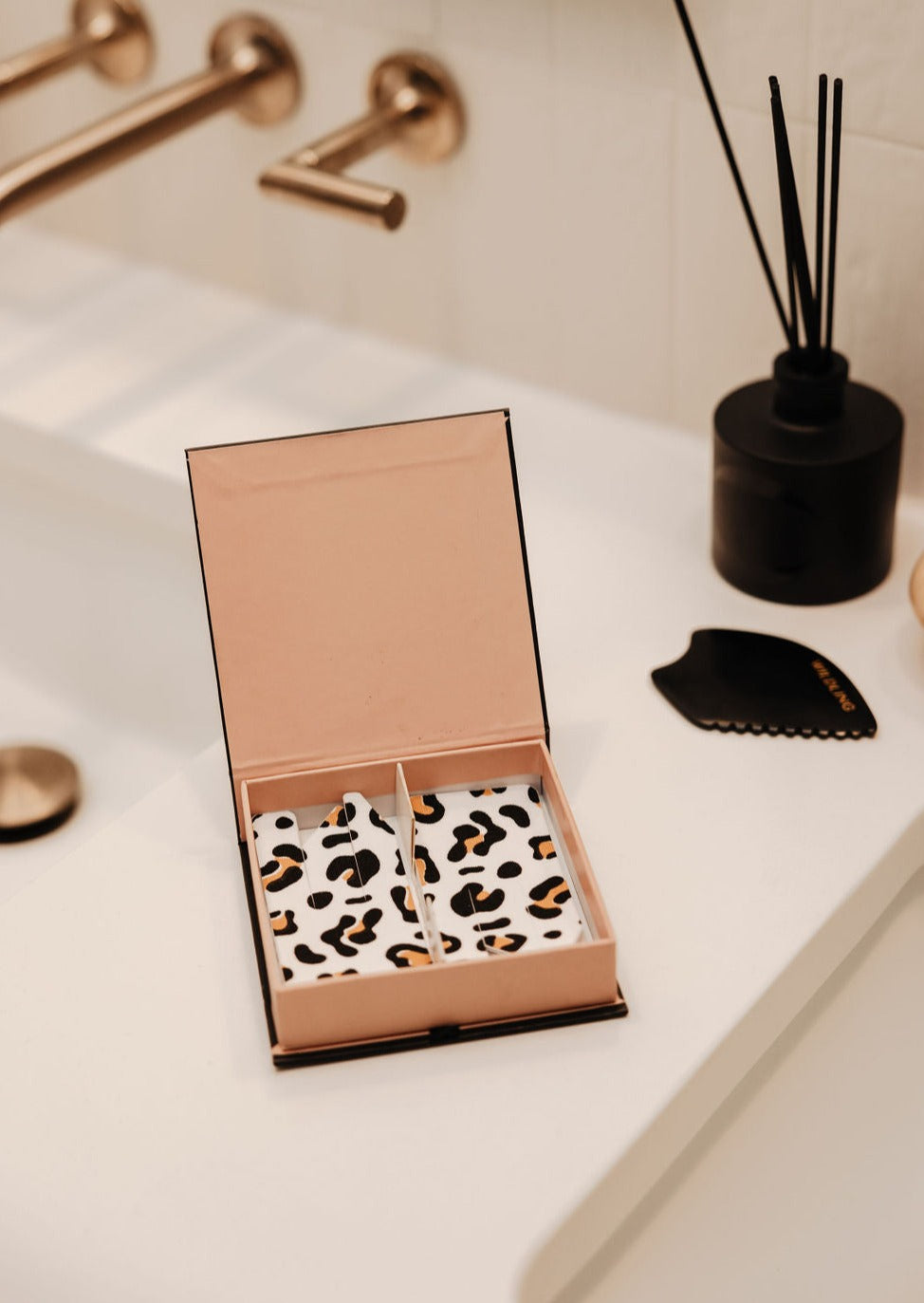 cheetah fage face tape box
